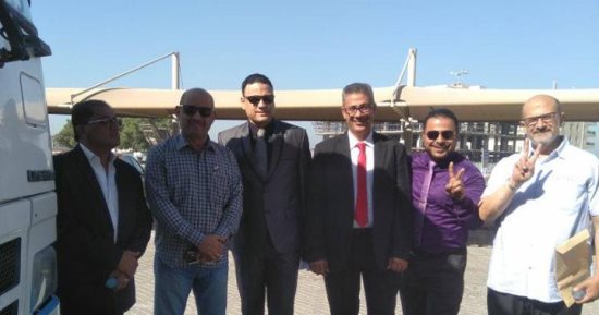صور.. توفير أتوبيسات تنقل المصريين بالإمارات للإدلاء بأصواتهم