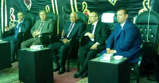 على عبد العال ونواب وقيادات الكنيسة يشاركون فى عزاء والدة النائب عماد جاد