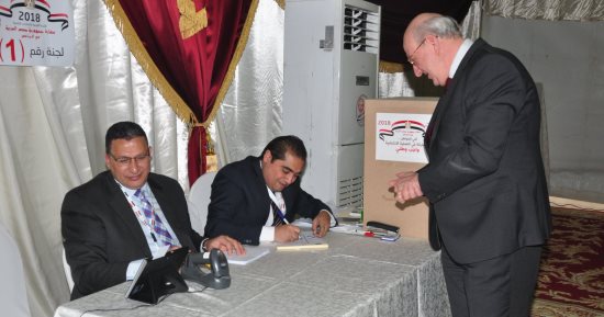 د. صبرى إسماعيل يكتب: حارب بصوتك