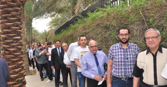 صور.. المصريون بالسعودية يحتشدون فى طوابير طويلة للتصويت فى الانتخابات