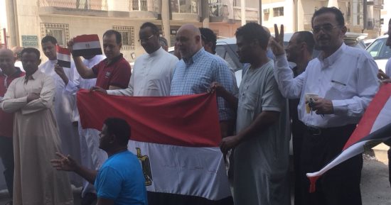 صور.. النائب رشاد شكرى بالقنصلية المصرية بجدة: إقبال كثيف لدعم الرئيس