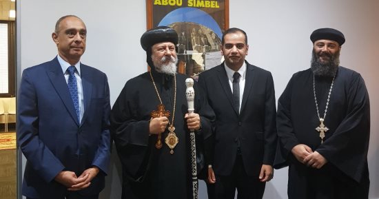 صور.. وفد الكنيسة المصرية يشارك فى تصويت انتخابات الرئاسة بسيدنى