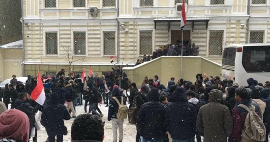 صور.. المصريون تحت الثلوج بأوكرانيا للإدلاء بأصواتهم فى انتخابات الرئاسة