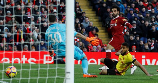 فيديو.. محمد صلاح يقود ليفربول للتفوق على واتفورد فى شوط تاريخى