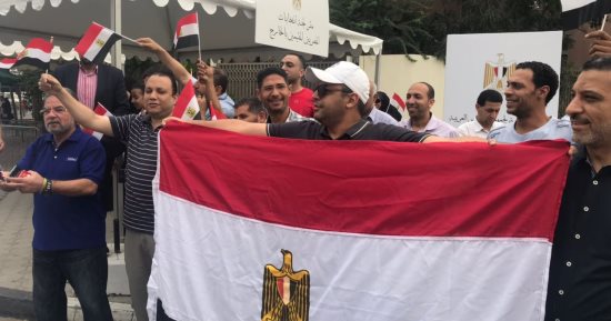 رئيس بيت العائلة المصرية بأمستردام: هناك حماس كبير للمشاركة فى الانتخابات