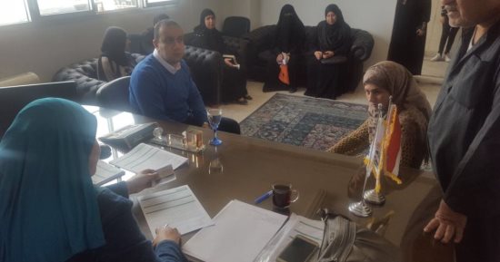 صور.. إقبال المواطنين على شراء شهادة "أمان المصريين" بالبنك الزراعى