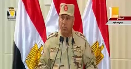 رئيس الهيئة الهندسية للقوات المسلحة يتفقد مدينة دمياط للأثاث