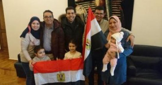 صور.. مصريون بتركيا يدلون بأصواتهم فى الانتخابات الرئاسية بأسطنبول