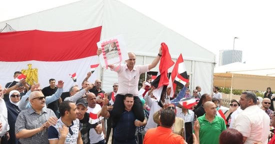سفير مصر بالإمارات: المشاركة بالاقتراع الرئاسى تتجاوز الانتخابات السابقة