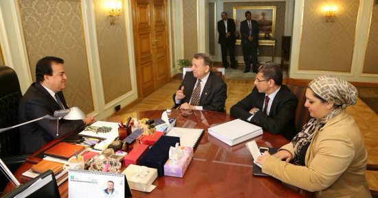 وزير التعليم العالى يبحث الاستعانة بخبرات جامعة زويل للعمل بجامعة الجلالة