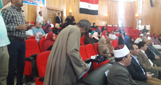 صور.. مديرية أمن البحر الأحمر تجرى قرعة الحج لـ725 مواطنا