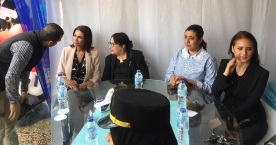 صور.. السجينات يستقبلن نيللى كريم بالزغاريد فى احتفال "سجن النساء" بعيد الأم