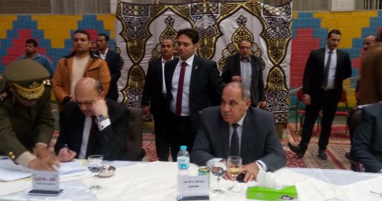 صور.. مدير أمن الشرقية يعتمد النتيجة النهائية لقرعة الحج