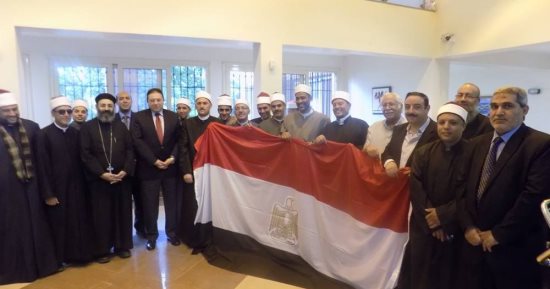 فيديو وصور.. ممثلو الأزهر والكنيسة بأوغندا يشاركون بثالث أيام التصويت بالانتخابات