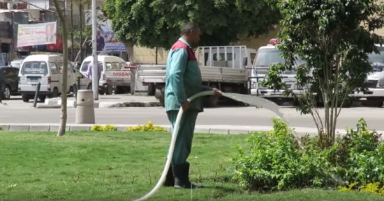 القابضة لمياه الشرب: خطة لتطبيق 10 آلاف جنيه غرامة على من يهدر المياه