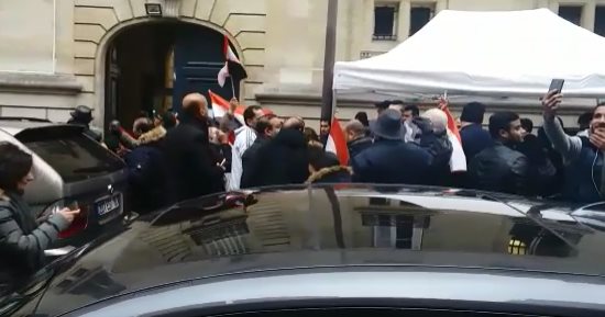 المصريون بفرنسا يجهزون للاحتفال بفوز السيسى بجوار برج إيڤل