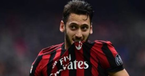 فيديو.. ميلان يخطف فوزا قاتلا من كييفو فيرونا فى الدوري الإيطالي