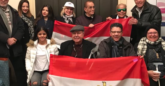 صور.. استمرار توافد المصريين للإدلاء بأصواتهم فى الانتخابات الرئاسية بلندن