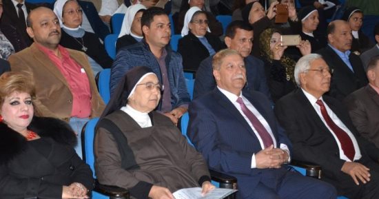 صور.. محافظ الإسماعيلية يشهد احتفال مدرسة الراهبات الفرنسيسكان بعيد الأم