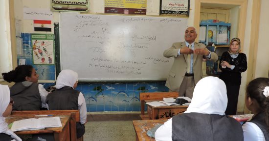 جولة مفاجئة لوكيل تعليم أسيوط لمتابعة سير العمل بالمدارس