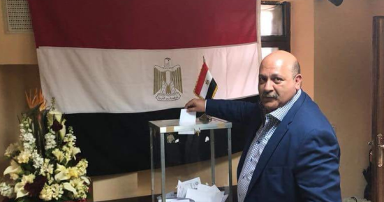 وفد رجال أعمال يدلى بصوته فى انتخابات الرئاسة بالسفارة المصرية بالرباط