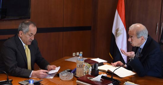 صور.. رئيس الوزراء يستقبل رسالة من نظيره الأردنى