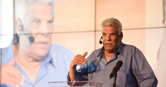 إبراهيم عبد المجيد: القصة القصيرة تأثرت بالتكنولوجيا وبدأت تأخذ شكل الخبر