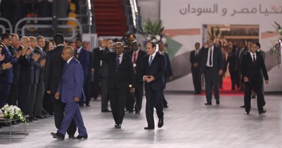 حساب الرئيس السيسي ينشر صورا من احتفالية الأسرة المصرية وفيديو حكاية وطن 