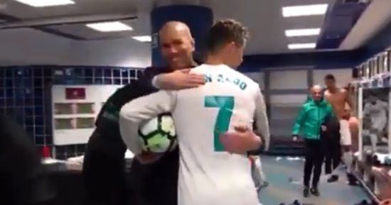 شاهد.. كيف استقبل نجوم ريال مدريد رونالدو بعد "سوبر هاتريك" جيرونا