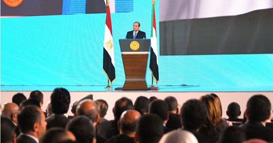 فيديو.. السيسى للمصريين: اجعلوا العالم بأسره يشهد كيف نبنى قواعد المجد معًا (صور)