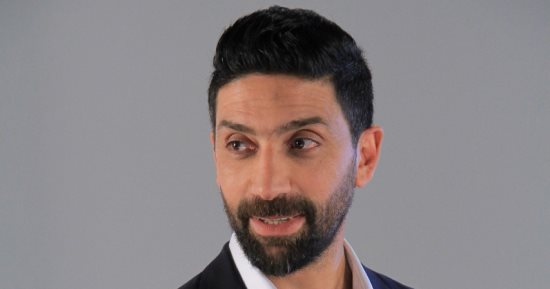 إسلام الشاطر فى حوار لـ"اليوم السابع": لم أفكر فى تقديم برنامج سياسى.. وأتمنى إجراء لقاء رياضى مع السيسي ومش هسأله أنت أهلاوى ولا زملكاوى.. نجم الأهلى السابق: محمد صلاح ظاهرة كروية.. وطريقة كوبر تناسب الفراعنة