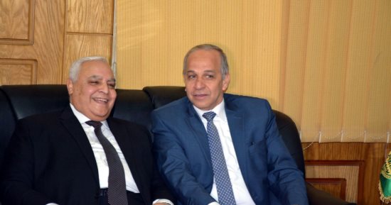 محافظ القليوبية: المشاركة فى الانتخابات تعنى المطالبة بحقوق المواطنين