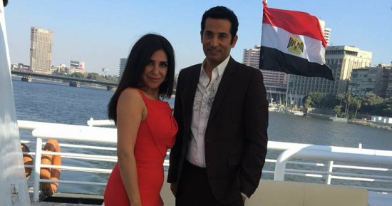 إنجى أنور بشخصيتها الحقيقية فى فيلم "كارما" مع عمرو سعد