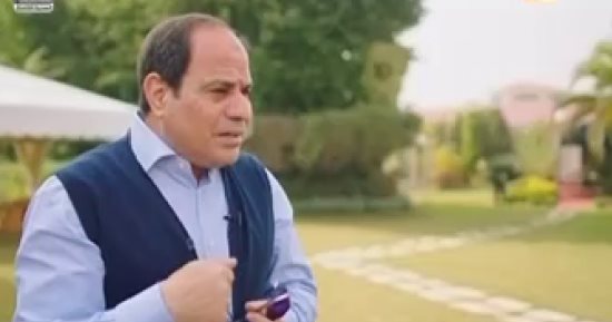 فيديو..السيسى: طول عمرى طالب متفوق وبحب التاريخ كونه "سجل الإنسانية"