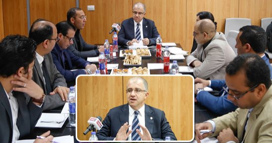 محمد السويدى رئيس ائتلاف دعم مصر فى ندوة مع مجلس تحرير "اليوم السابع":  نعارض الحكومة ولا نتاجر بالمعارضة.. السيسى يعمل لمصلحة المواطن وليس لإرضائه.. أنا مش رايح أنتخب رئيس أنا رايح أساند دولة