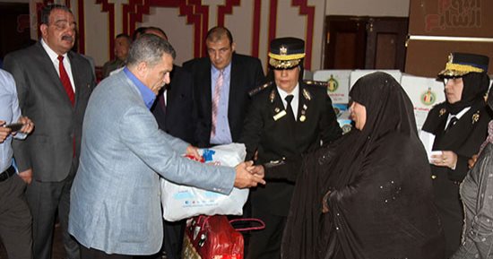 الداخلية تحتفل بأعياد الأم فى سجون النساء 
