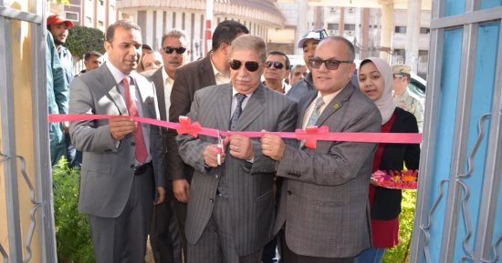 محافظ الإسماعيلية يفتتح مشتل مجلس مدينة التل الكبير