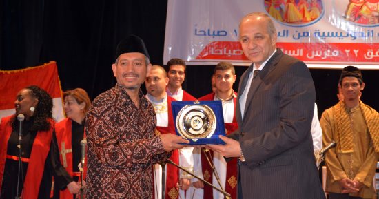 محافظ القليوبية يشهد فعاليات اليوم المصرى الأندونيسى بقصر ثقافةِ بنها