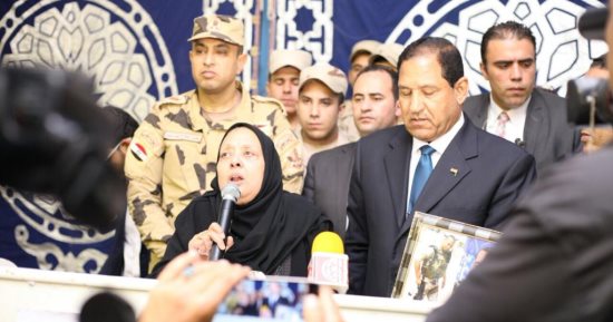صور.. حفل تكريم أسر شهداء الجيش والشرطة والأمهات المثاليات باستاد طنطا