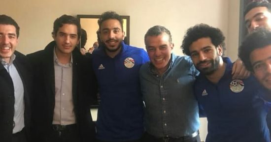 صور.. خالد مرتجى ينشر صورا مع لاعبى المنتخب فى سويسرا قبل مباراة البرتغال