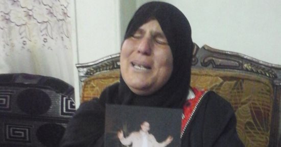 والدة ضحية مركز علاج الإدمان بالجيزة تتحسر على ترك الجناة يتمتعون بالحرية