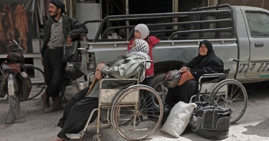 اتفاق بين المعارضة السورية وروسيا على إجلاء مصابين من دوما