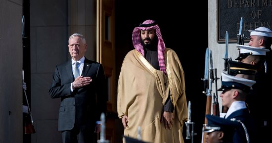 صور.. ولى العهد السعودى يبحث مع وزير دفاع أمريكا العلاقات بين البلدين