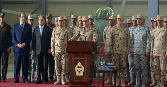 5 مناسبات ارتدى فيها الرئيس السيسي الزى العسكرى.. تعرف عليها