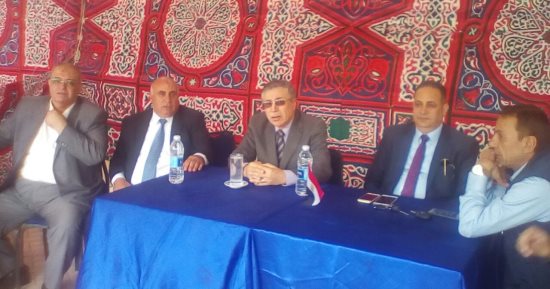 صور.. قضاة البحيرة يتسلمون أوراق الاقتراع بمجمع دمنهور