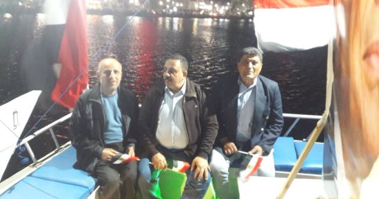 صور.. مسيرة نهرية بدمياط لدعم السيسي بانتخابات الرئاسة