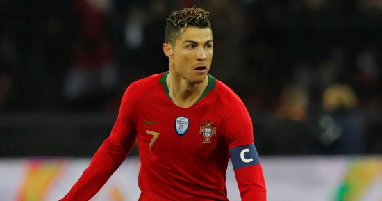 شاهد.. رونالدو يتقدم للبرتغال بالهدف الثانى أمام مصر بـ"تقنية الفيديو"