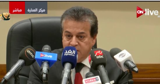 وزير التعليم العالى: 70% من الجامعات تقدمت بملفاتها لتحسين تصنيفها العالمى