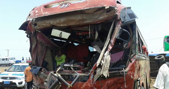 مصرع 11 شخصا وإصابة 32 آخرين فى حادث سير بالسودان