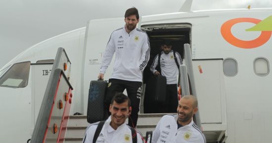 جماهير برشلونة تنتظر هدف ميسي لـ"التحفيل" على ريال مدريد
